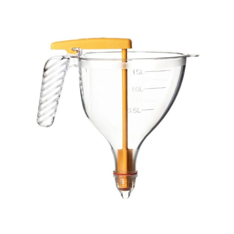 Entonnoir polyester à pistondisponible à la Maison Pollet de Toulouse