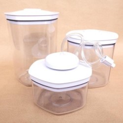 Boite sous vide + adaptateurdisponible à la Maison Pollet de Toulouse